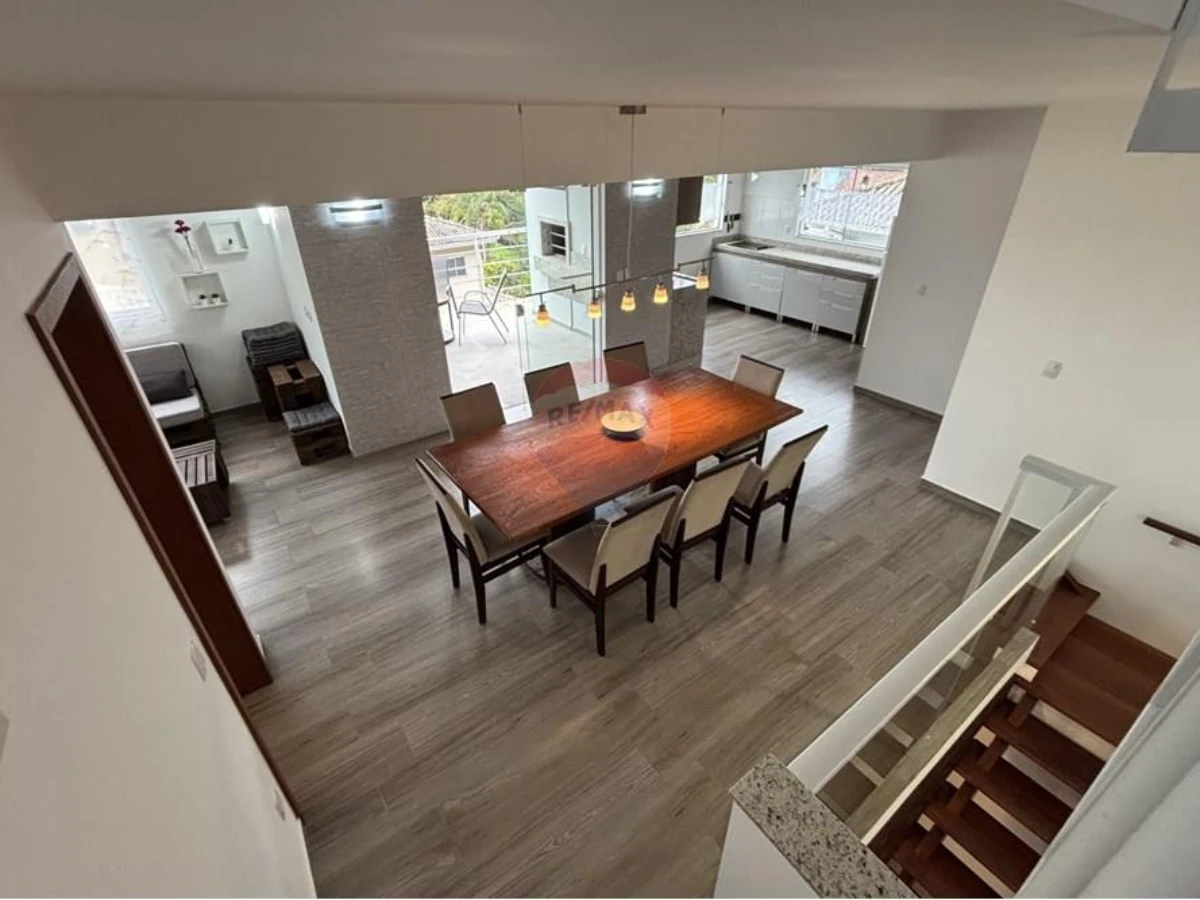 4-Bedroom House with Sea View for Sale in Sambaqui, Florianópolis