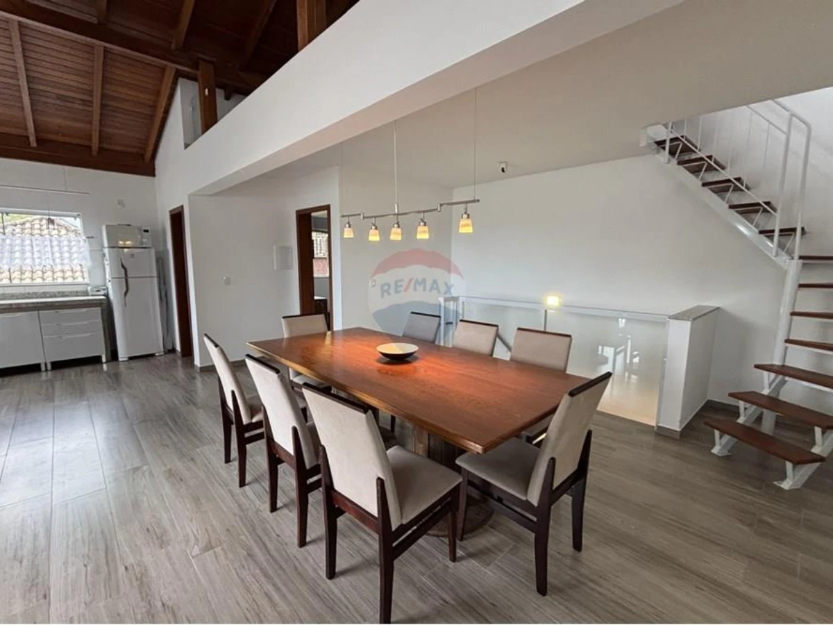 4-Bedroom House with Sea View for Sale in Sambaqui, Florianópolis
