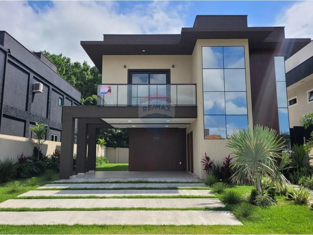4-Bedroom House in Gated Condominium – Rio Vermelho, Florianópolis