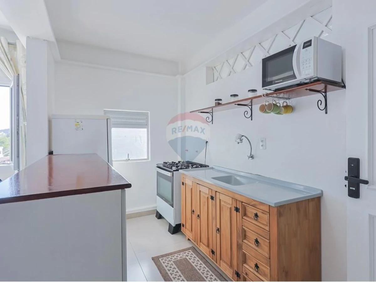 Меблированные апартаменты 1 спальня на продажу — Cachoeira do Bom Jesus, Florianópolis