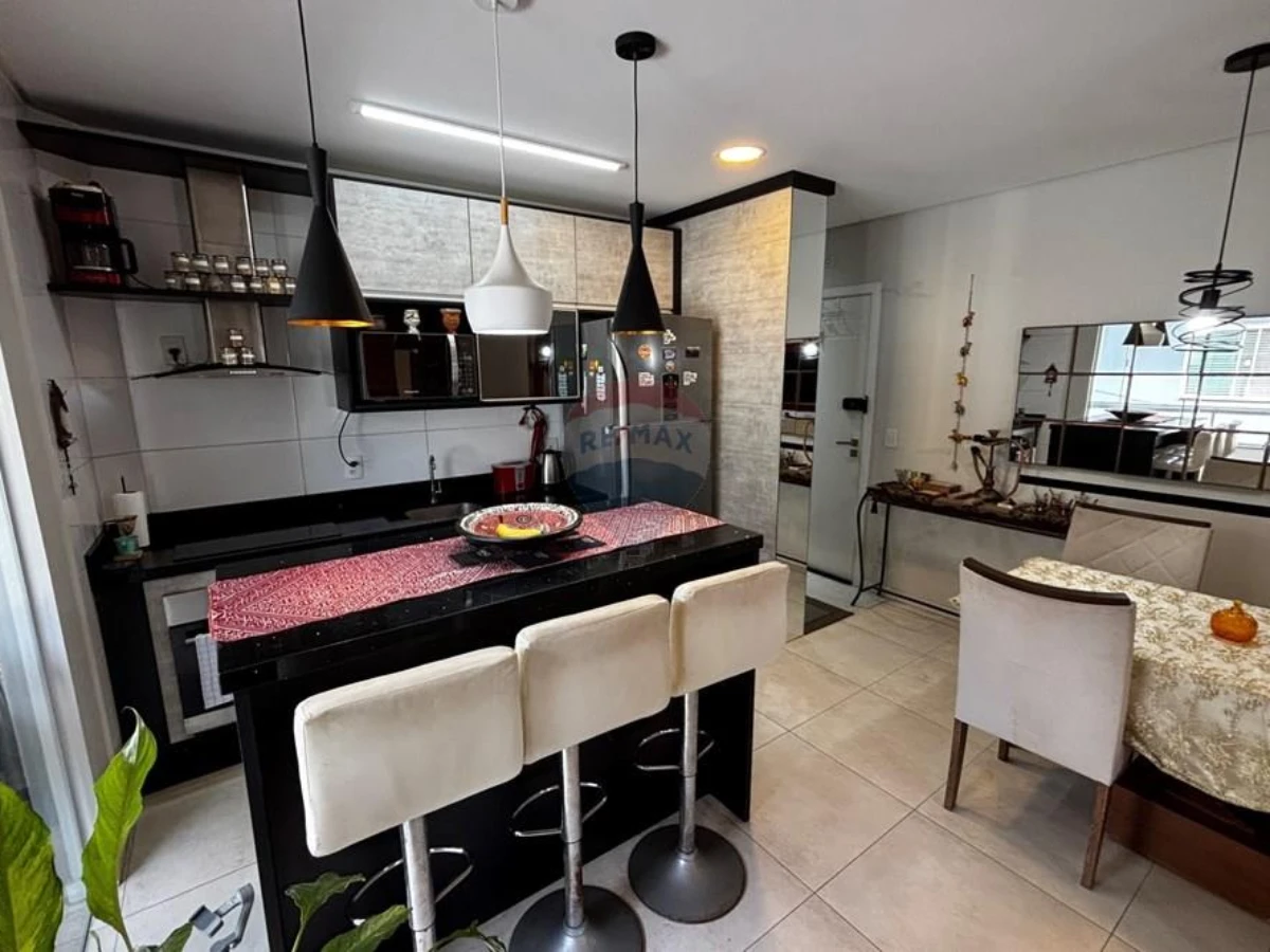 Apartamento 2 Dormitorios con Suite en Venta en Ingleses, Florianópolis