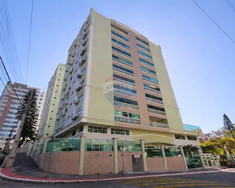 Cobertura à Venda – Edifício Arlindo Philippi – Agronômica, Florianópolis