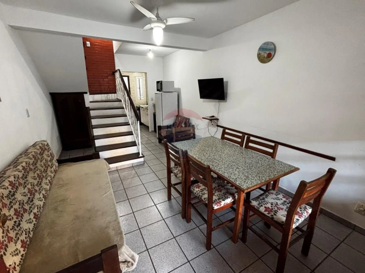Casa Dúplex de 2 Dormitorios con Vista al Mar — Canasvieiras, Florianópolis
