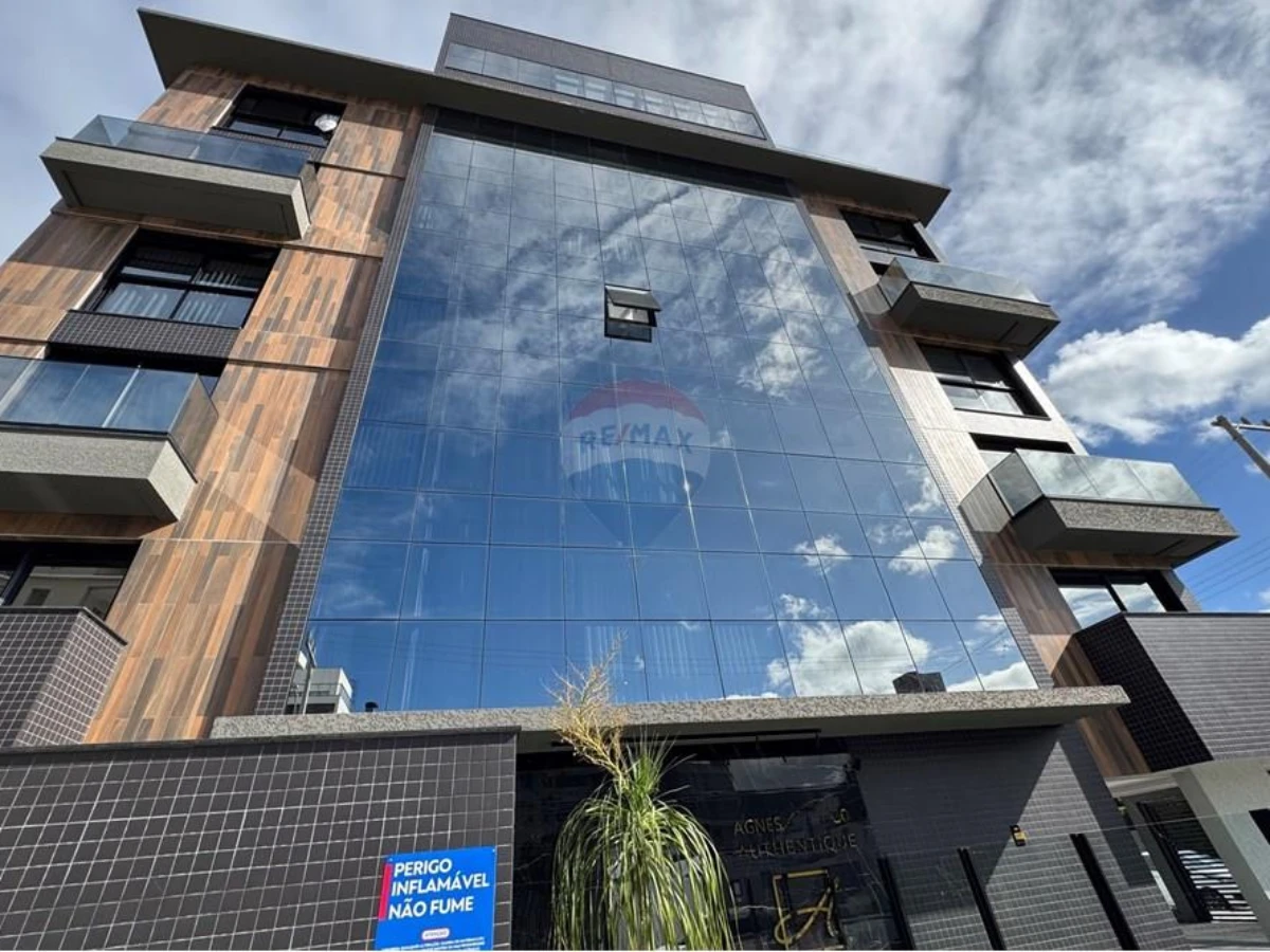 Apartamento Amoblado con Vista al Mar y Piscina en Rooftop – Jurerê Internacional, Florianópolis