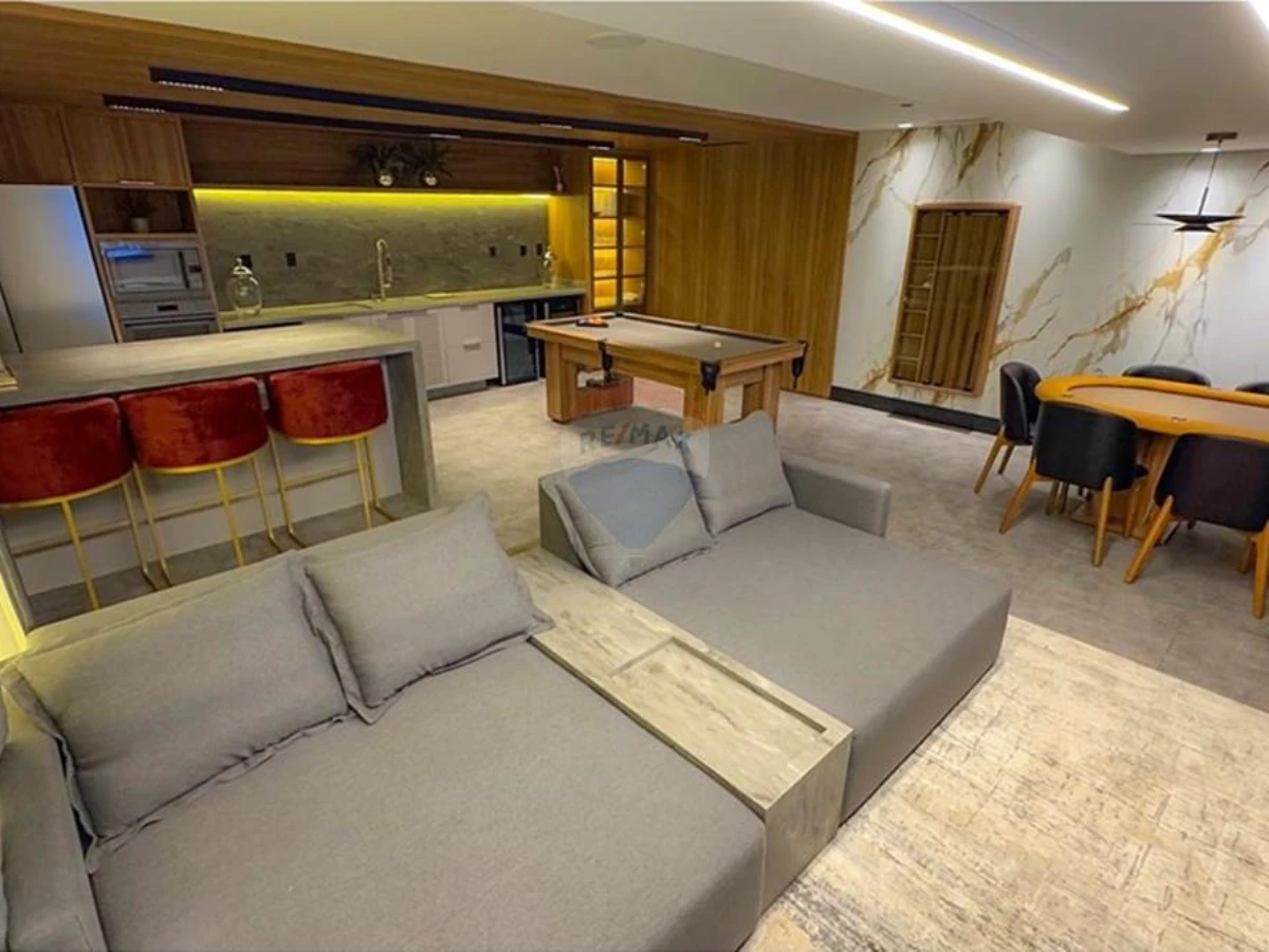 Apartamento Amoblado con Vista al Mar y Piscina en Rooftop – Jurerê Internacional, Florianópolis