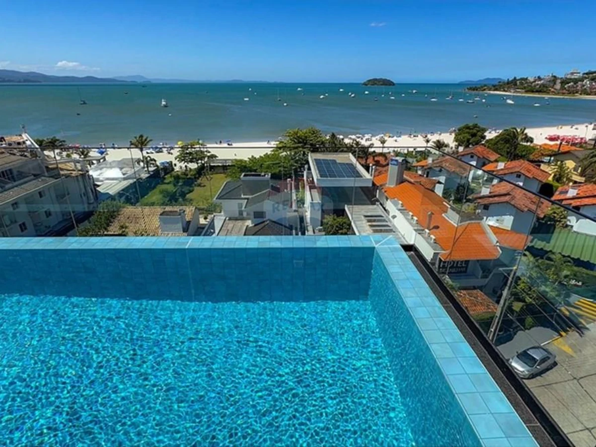 Apartamento Amoblado con Vista al Mar y Piscina en Rooftop – Jurerê Internacional, Florianópolis