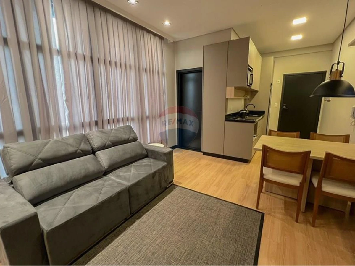 Estudio Amoblado en Alquiler Anual – 400m del Mar en Ingleses, Florianópolis