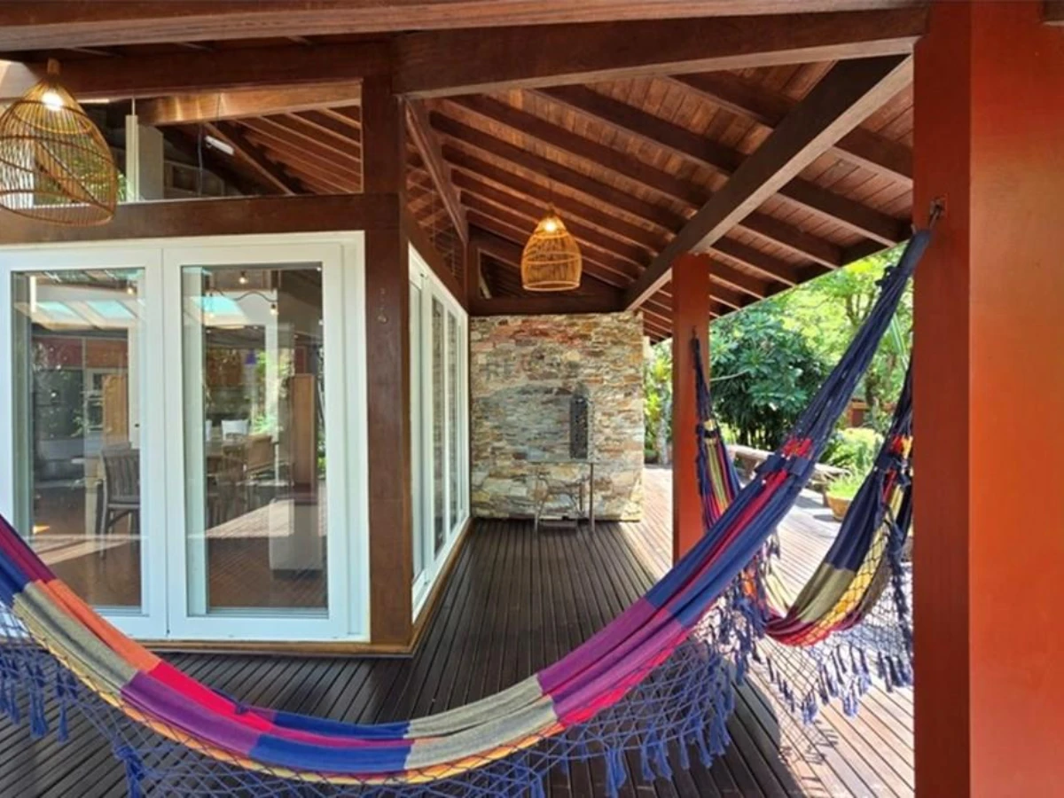Дом 5 спален — участок 85 853 м² в Costa de Dentro, Florianópolis