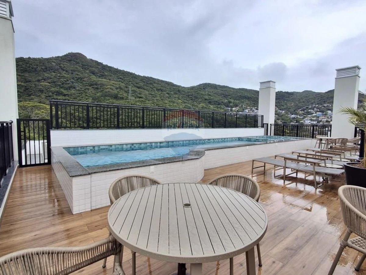 Apartamento 3 Dormitórios com Vista Mar à Venda no Saco Grande, Florianópolis