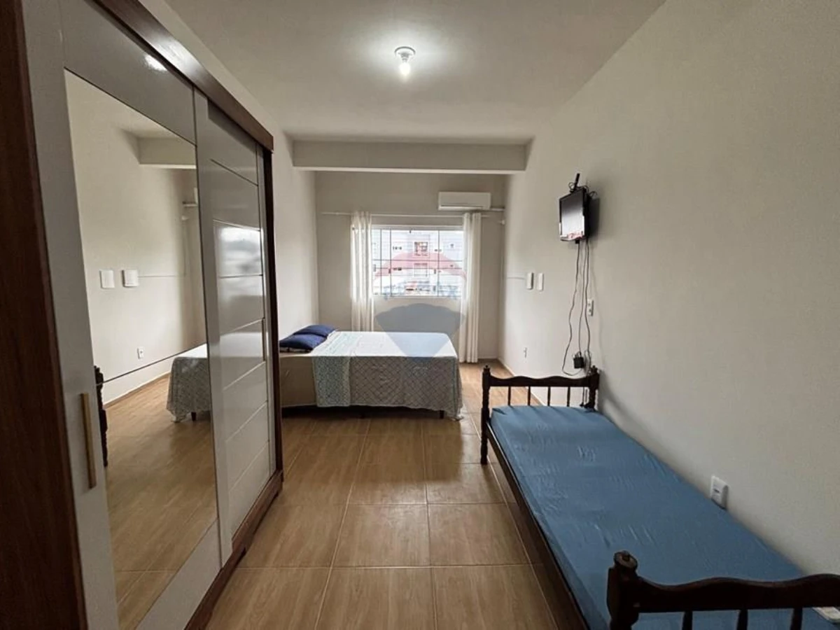 Kitnet para Alugar em Ingleses, Florianópolis — 35 m²