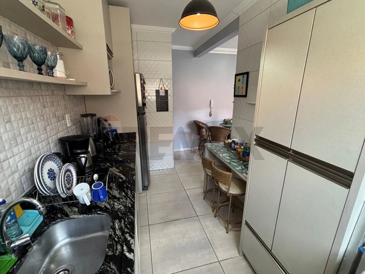 Apartamento 2 Quartos com Varanda Gourmet à Venda em Ingleses
