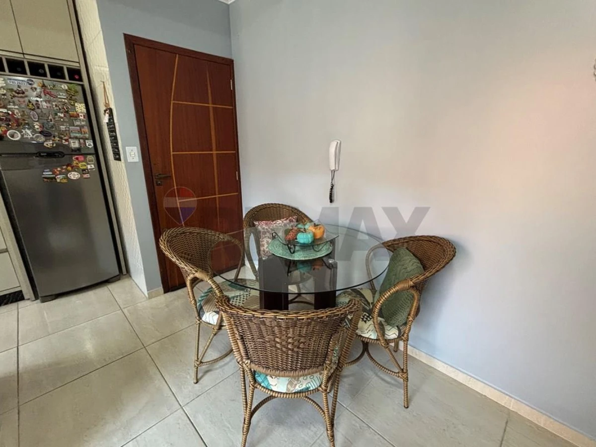 Apartamento 2 Quartos com Varanda Gourmet à Venda em Ingleses
