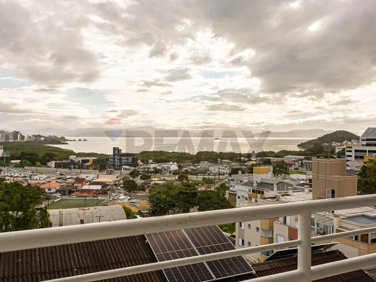 Apartamento 2 Quartos com Vista para o Mar à Venda — Itacorubi, Florianópolis