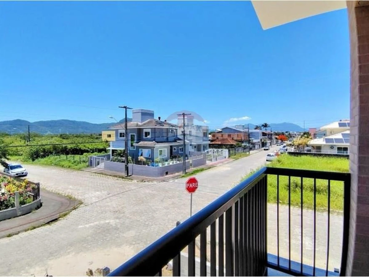 Двухэтажный дом 3 спальни на продажу в Carianos, Florianópolis