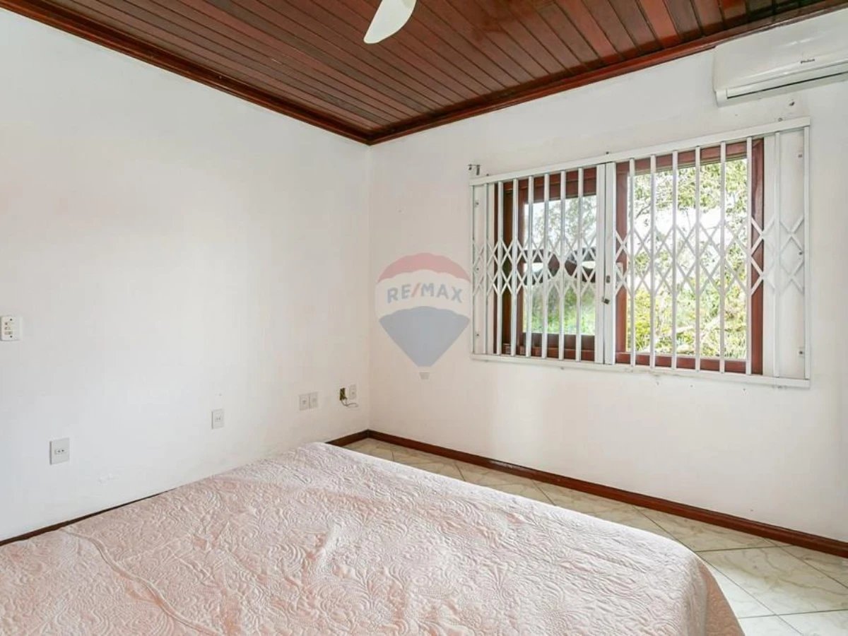 Casa 4 Dormitorios en Venta en Rio Vermelho, Florianópolis