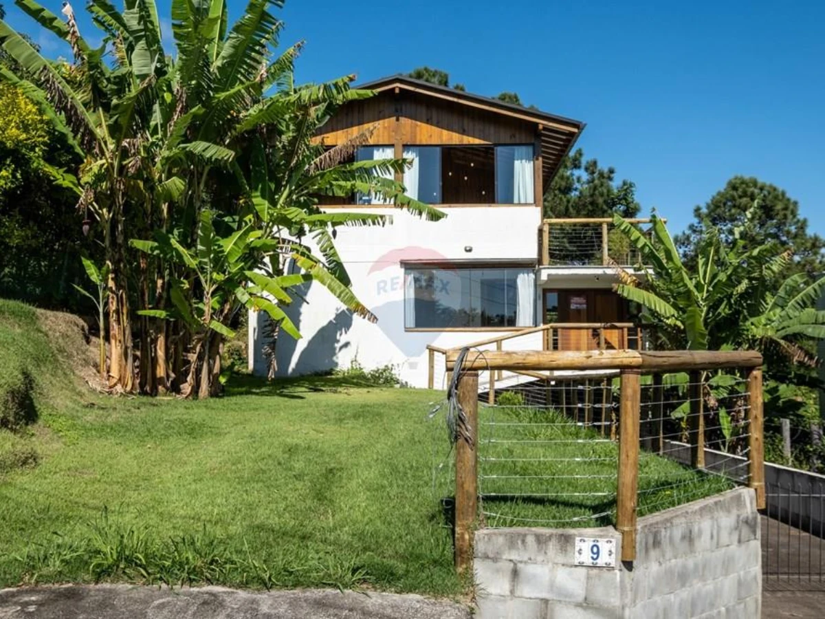 Дом 4 спальни с видом на горы в Santo Antônio de Lisboa, Florianópolis