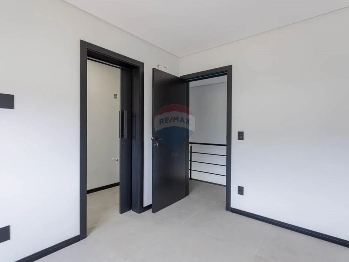 Новый дом 3 сьюта на продажу — Vargem do Bom Jesus, Florianópolis