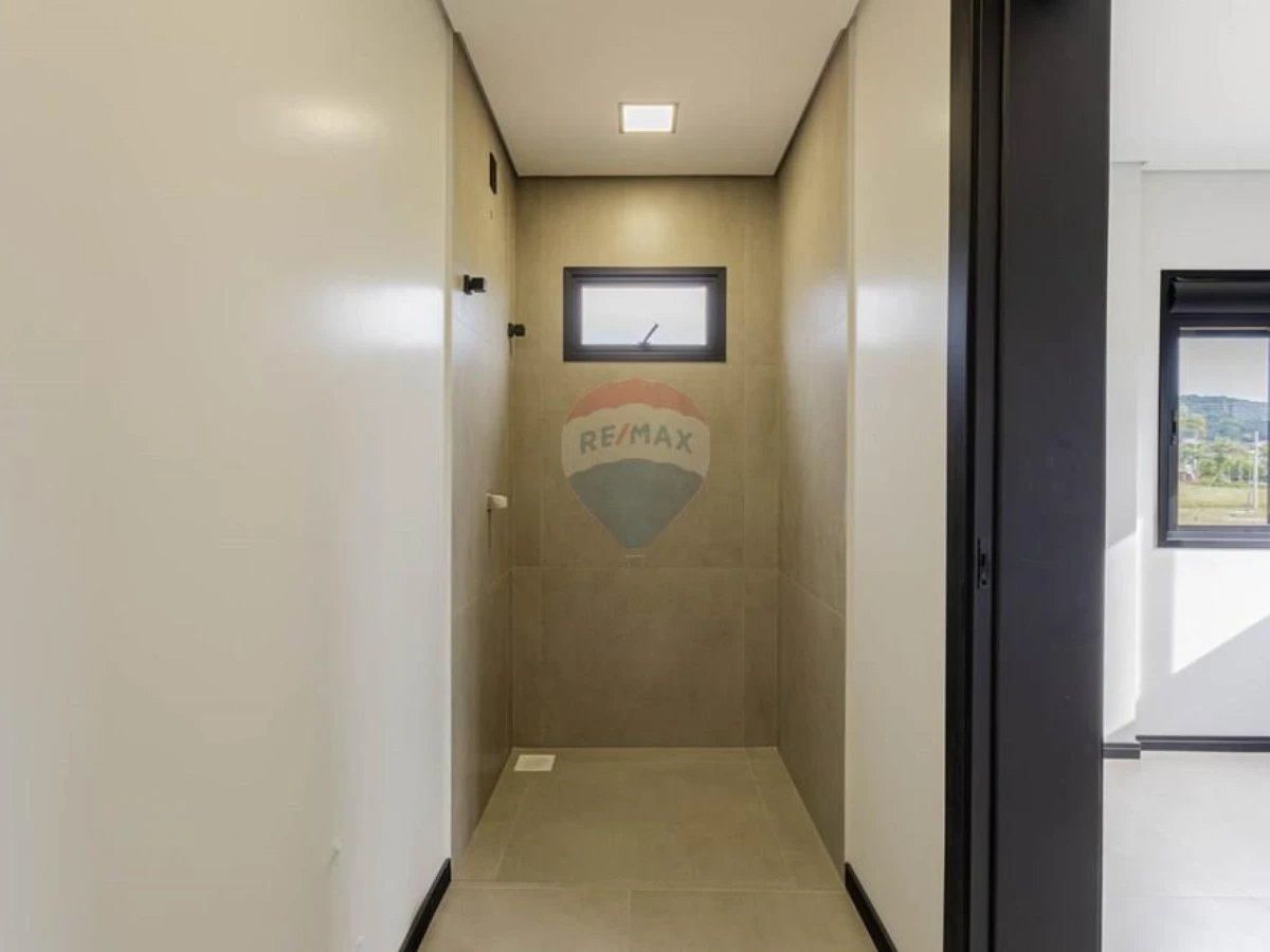 Новый дом 3 сьюта на продажу — Vargem do Bom Jesus, Florianópolis