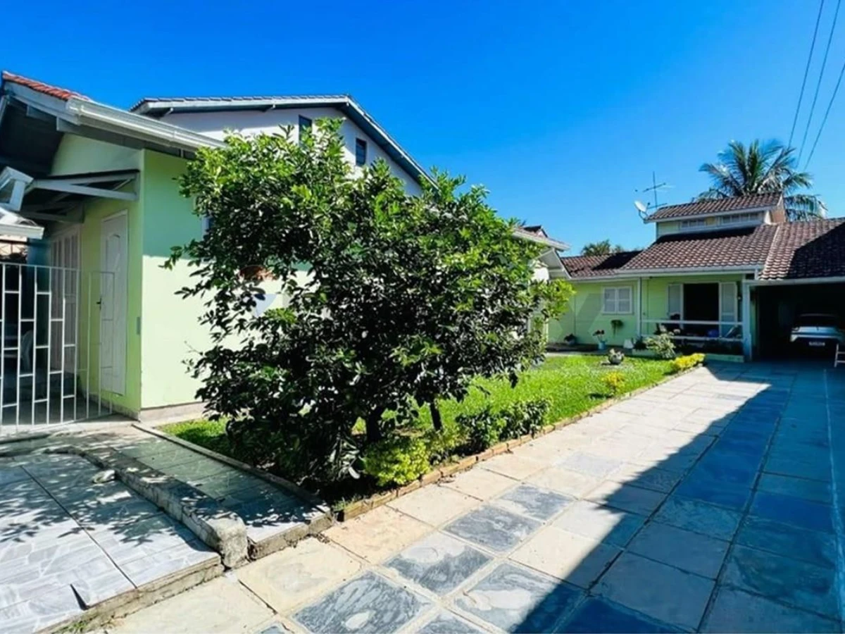 Дом на продажу в Campeche, Florianópolis — участок 450 м²
