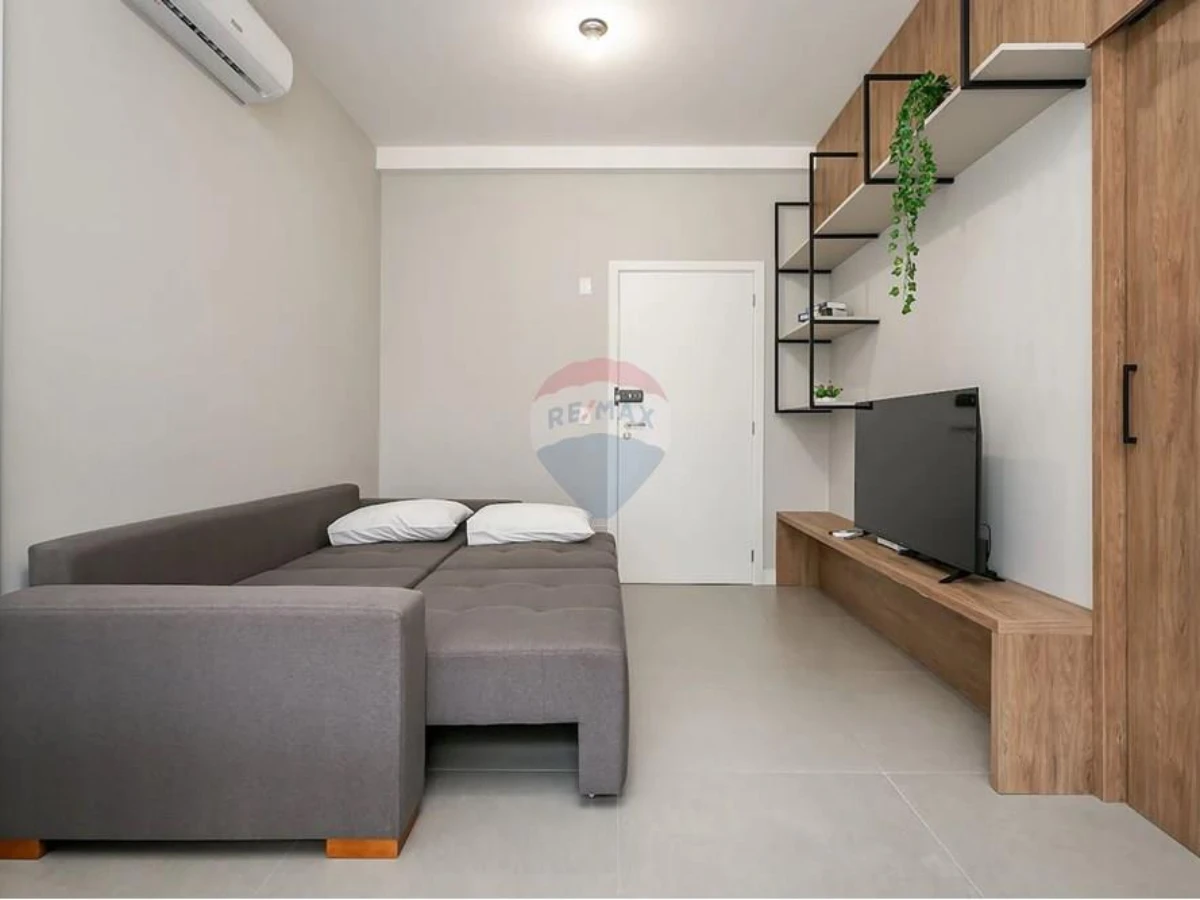 Apartamento 1 Dormitório com Suíte à Venda em Cachoeira do Bom Jesus, Florianópolis