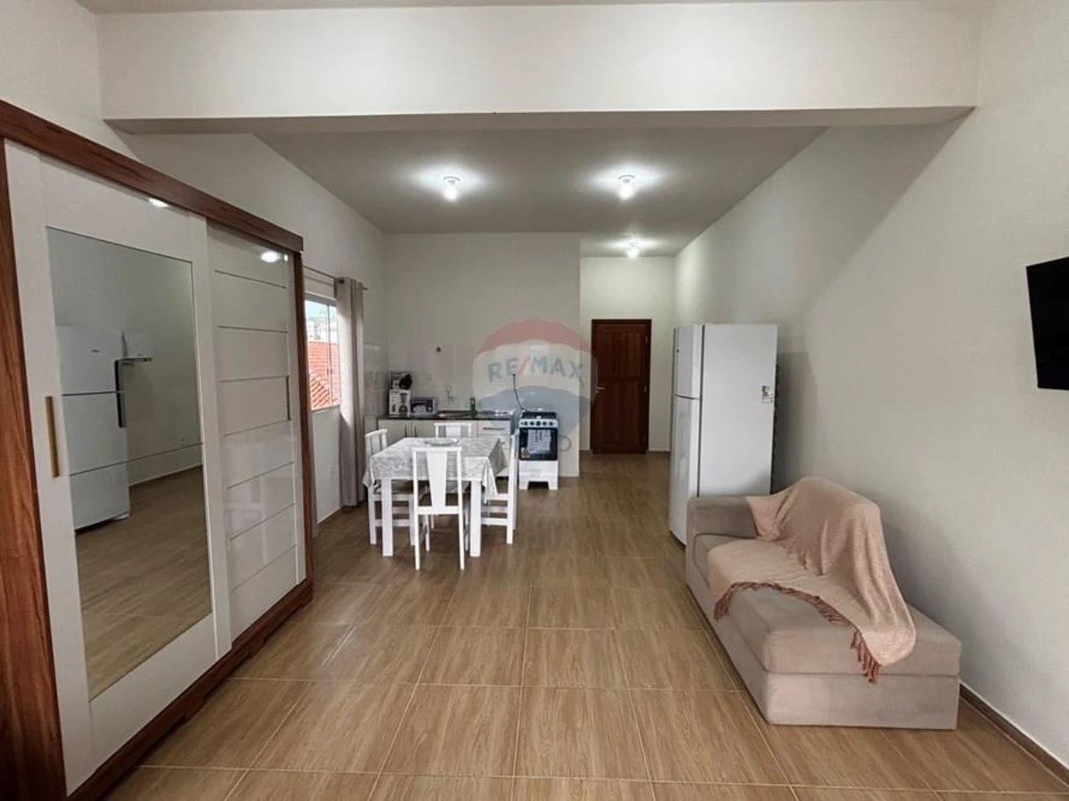 Kitnet Mobiliada com Sacada para Alugar em Ingleses, Florianópolis