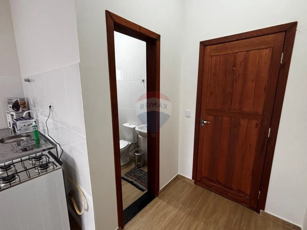 Kitnet Mobiliada com Sacada para Alugar em Ingleses, Florianópolis