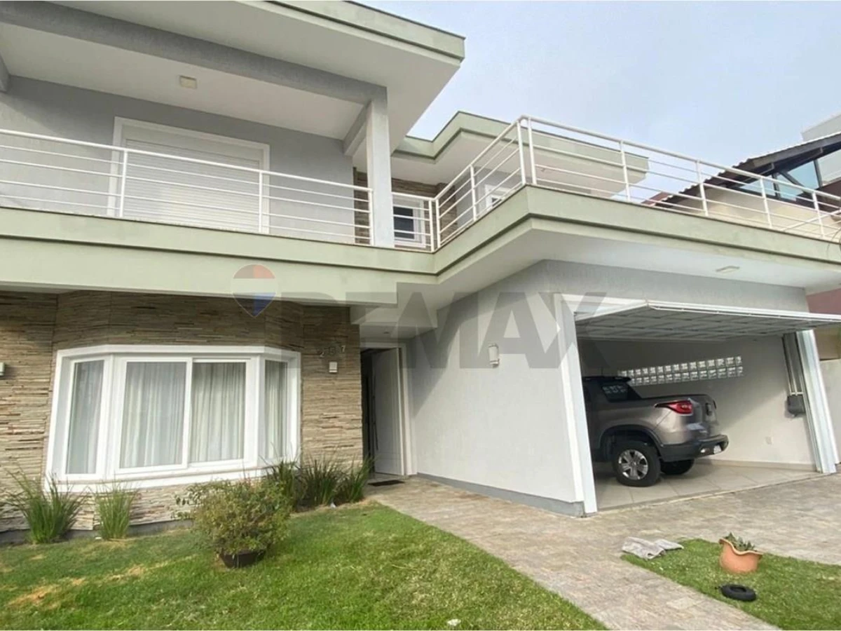 Casa 3 Dormitórios com Piscina à Venda em Ingleses, Florianópolis