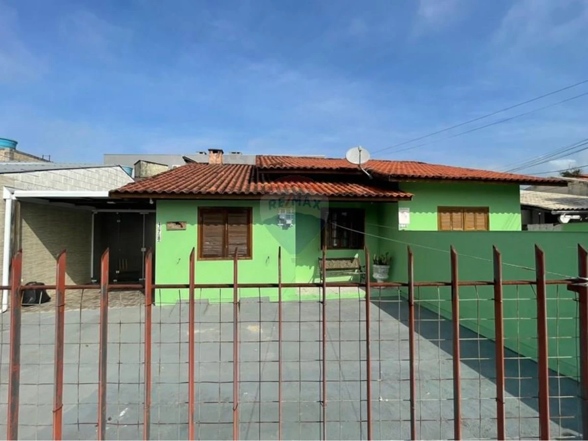 Отремонтированный дом 3 спальни с бассейном в Ingleses, Florianópolis