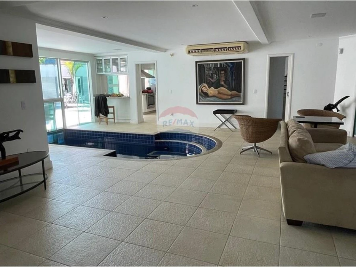 Casa 7 Dormitorios en Venta — Lagoa da Conceição, Florianópolis