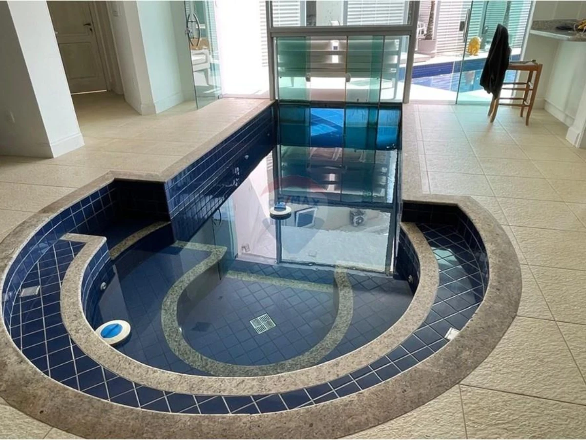 Casa 7 Dormitorios en Venta — Lagoa da Conceição, Florianópolis