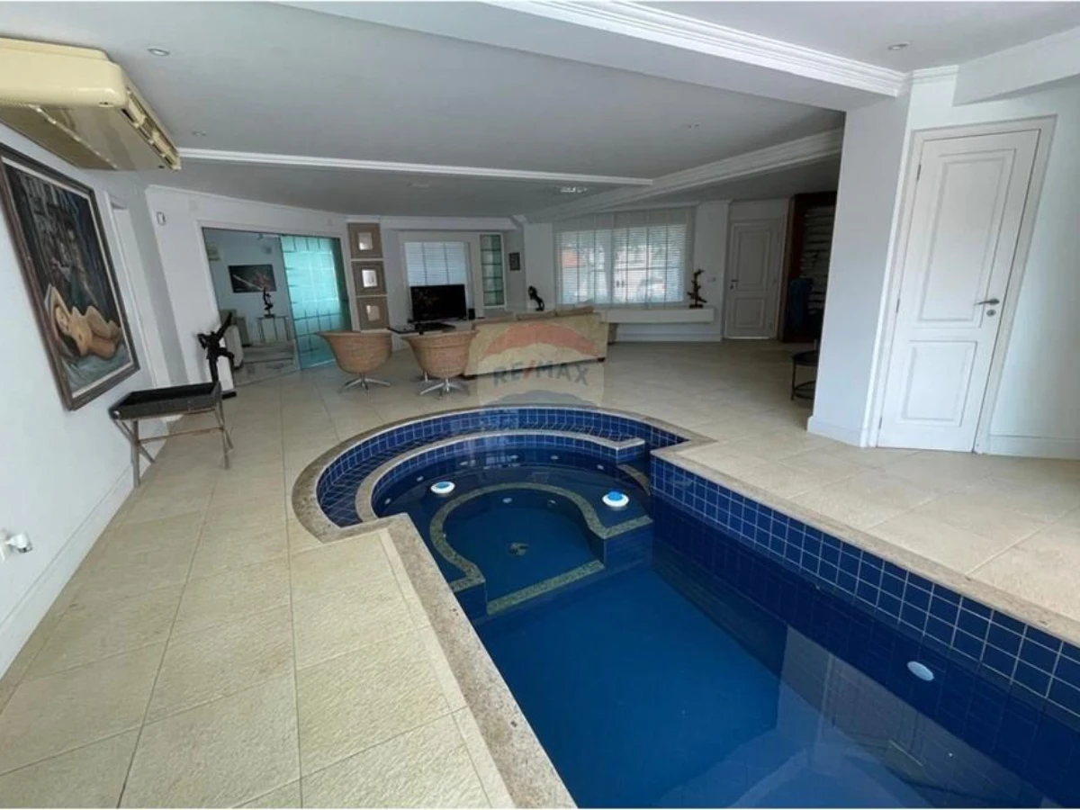 Casa 7 Dormitorios en Venta — Lagoa da Conceição, Florianópolis