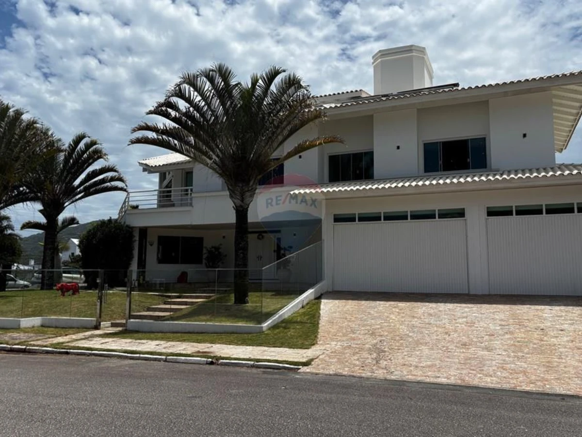 Casa 7 Dormitorios en Venta — Lagoa da Conceição, Florianópolis