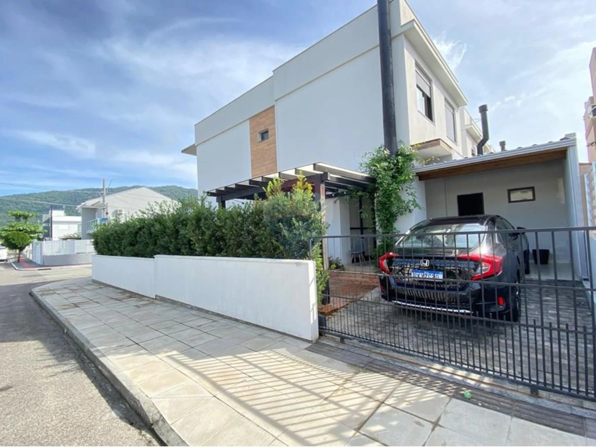 Дом 3 спальни на продажу в Rio Vermelho, Florianópolis