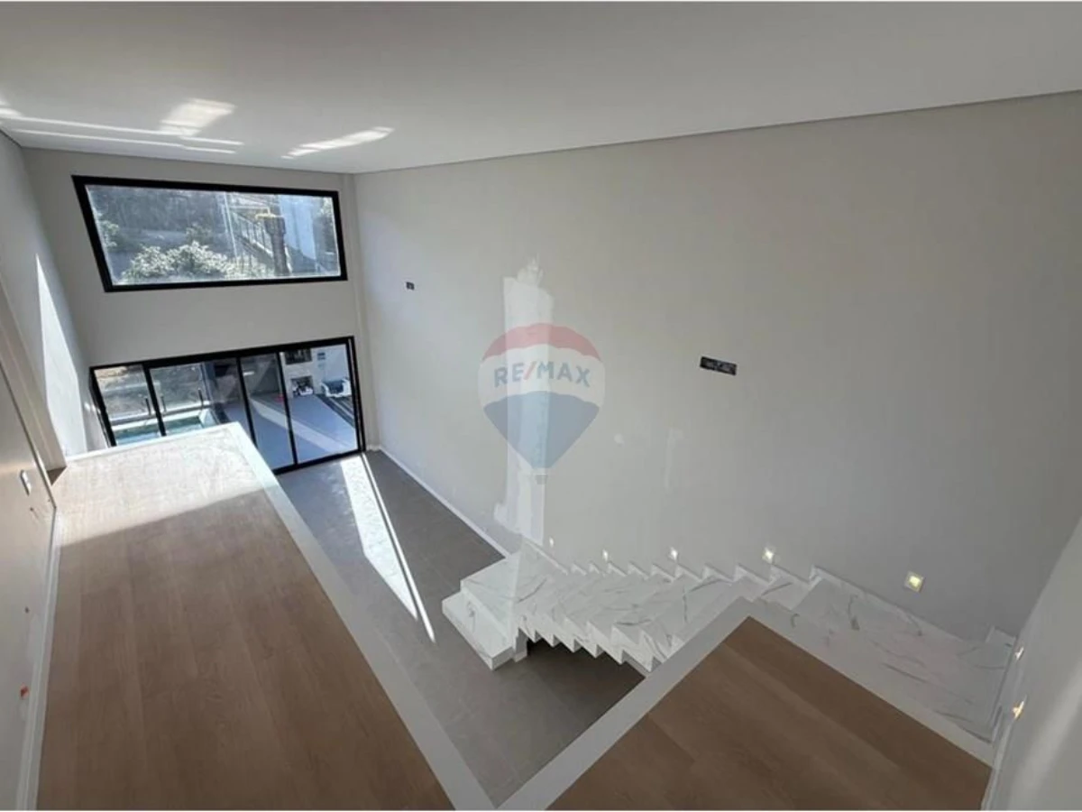 Дом с 4 сьютами в закрытом кондоминиуме, 100 м от пляжа — Ingleses, Florianópolis