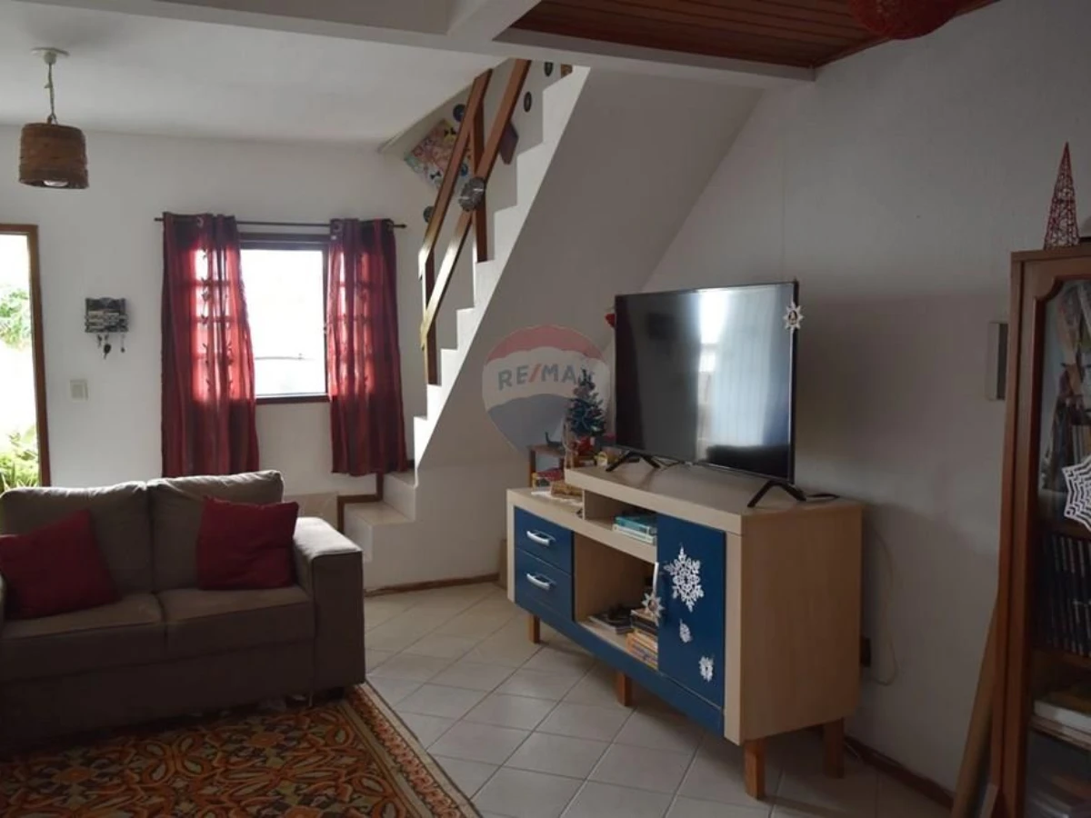 Casa de 2 Dormitorios en Venta en Ingleses, Florianópolis