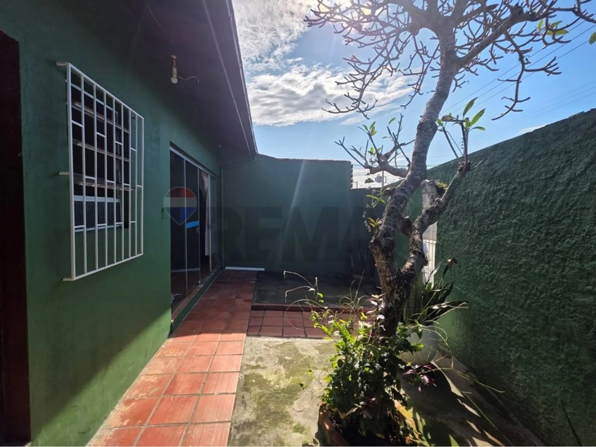 Casa 3 Dormitorios en Venta — Ingleses, Florianópolis, 250 m²
