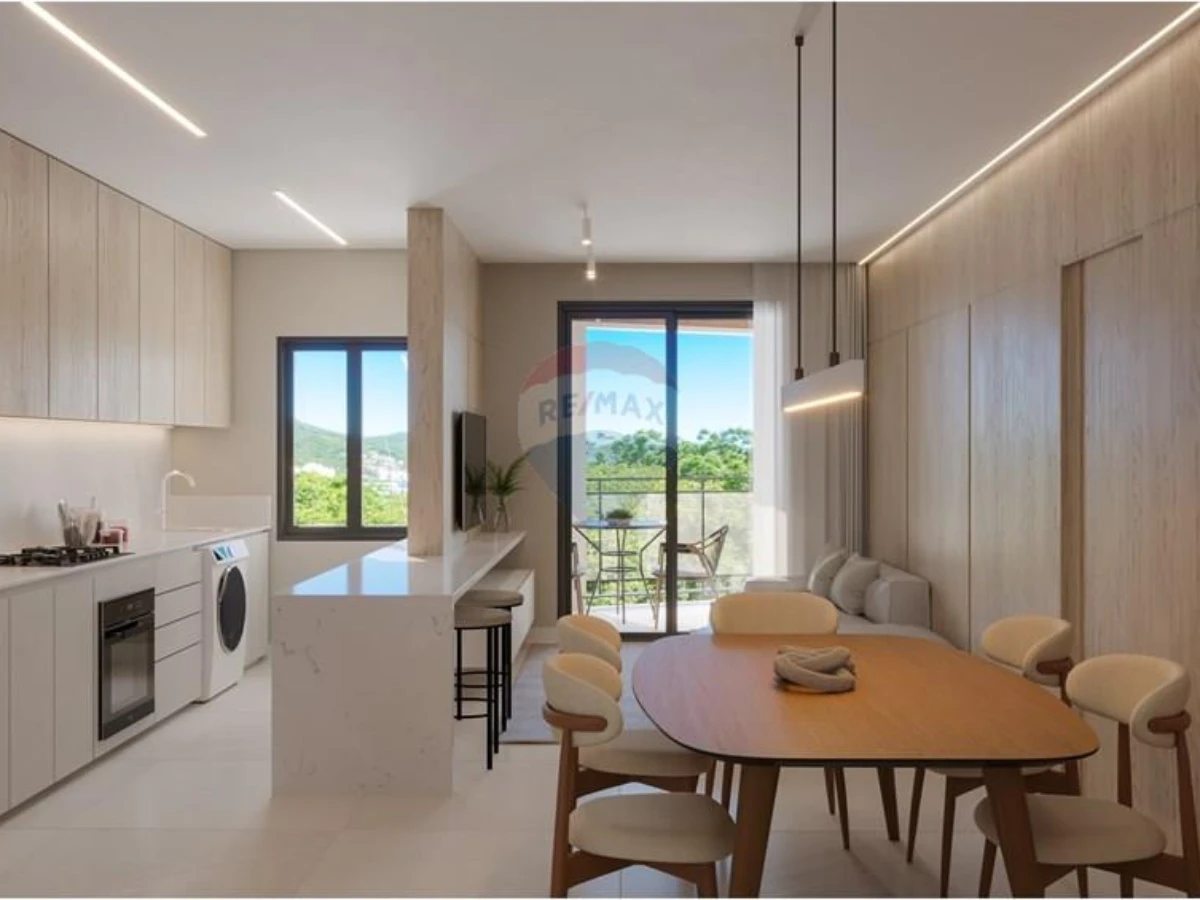 Local Comercial 116 m² en Venta — Cacupé, Florianópolis