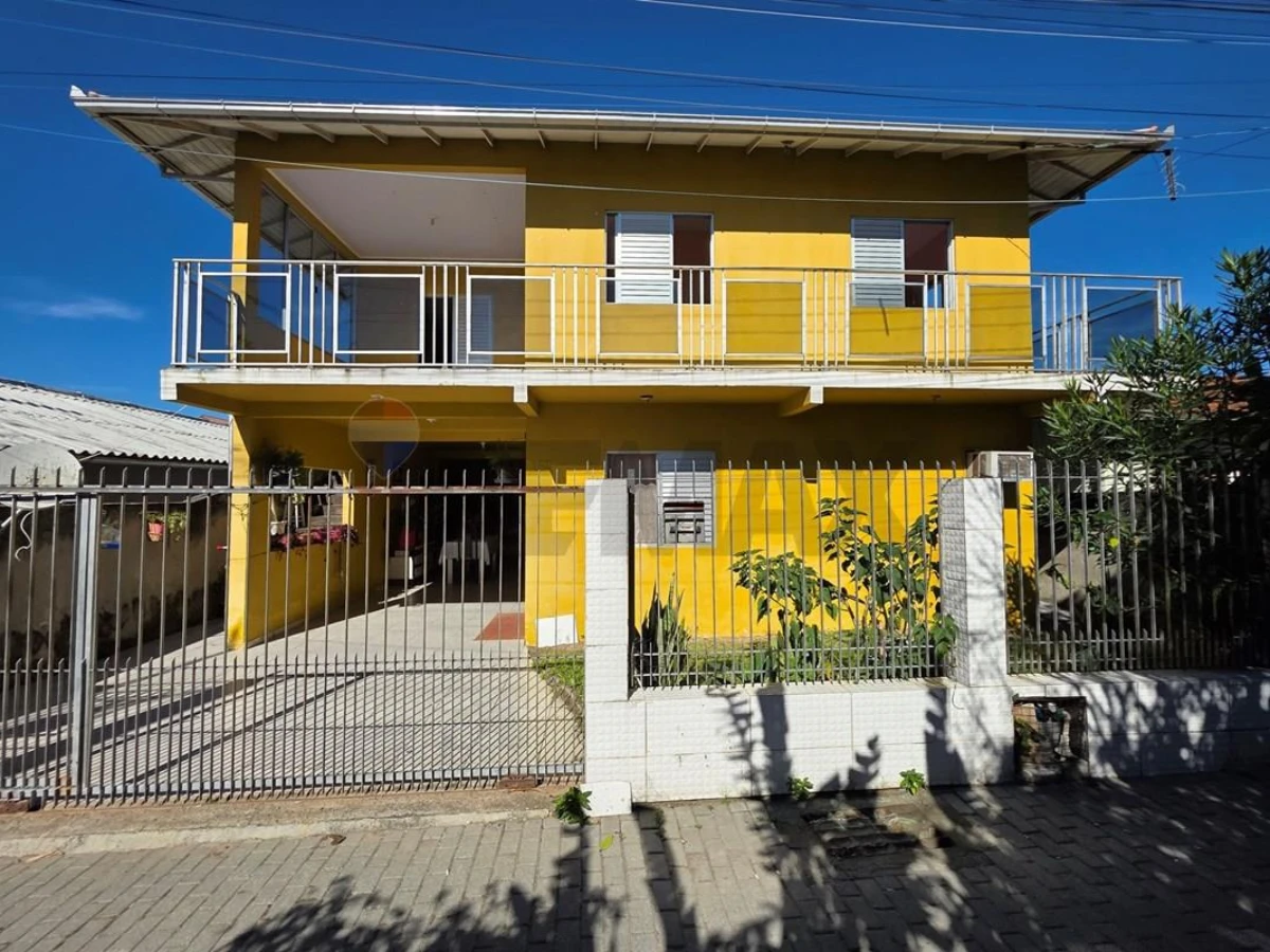 Дом 6 спален на продажу в Ingleses do Rio Vermelho, Florianópolis