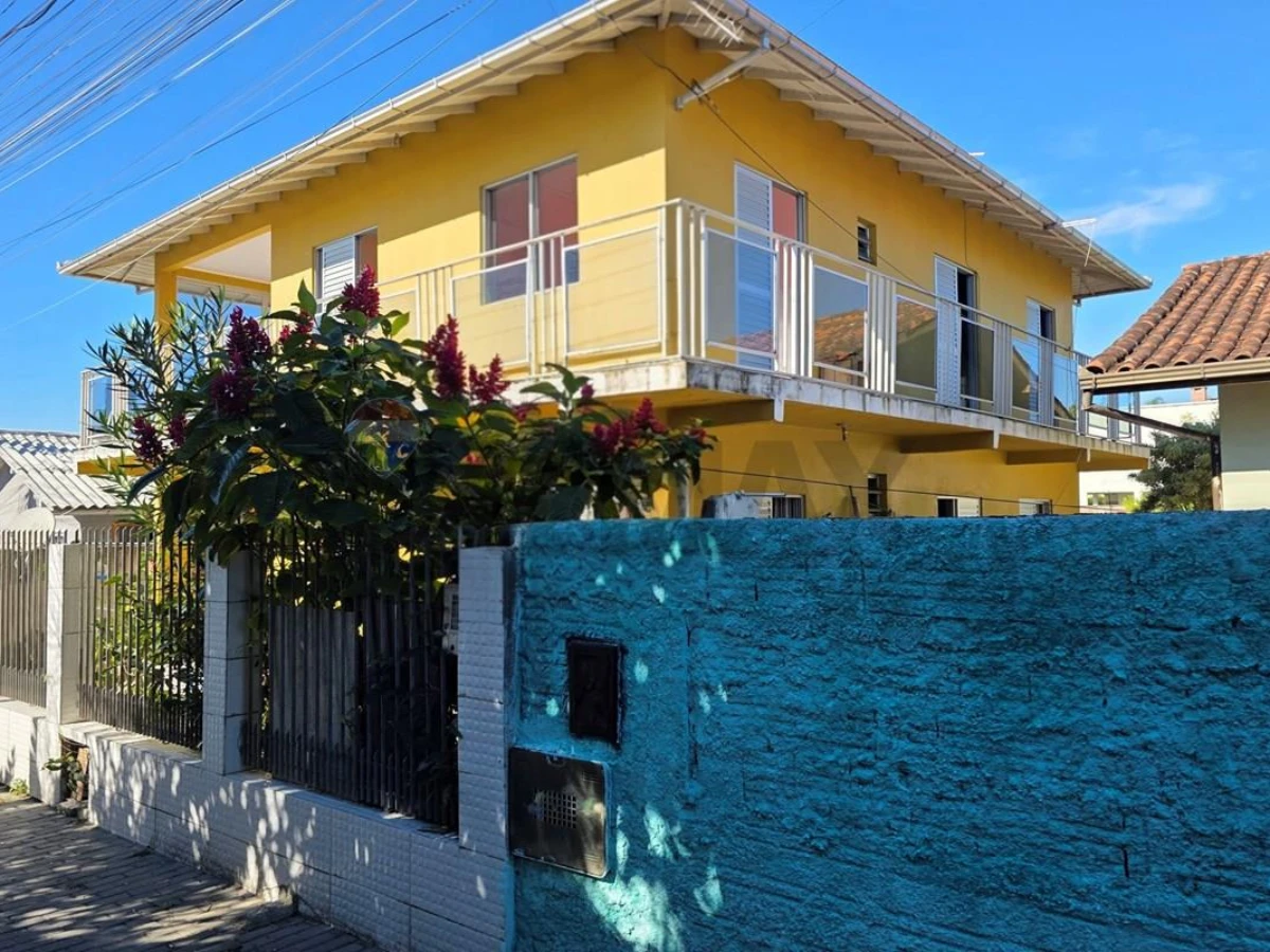 Дом 6 спален на продажу в Ingleses do Rio Vermelho, Florianópolis
