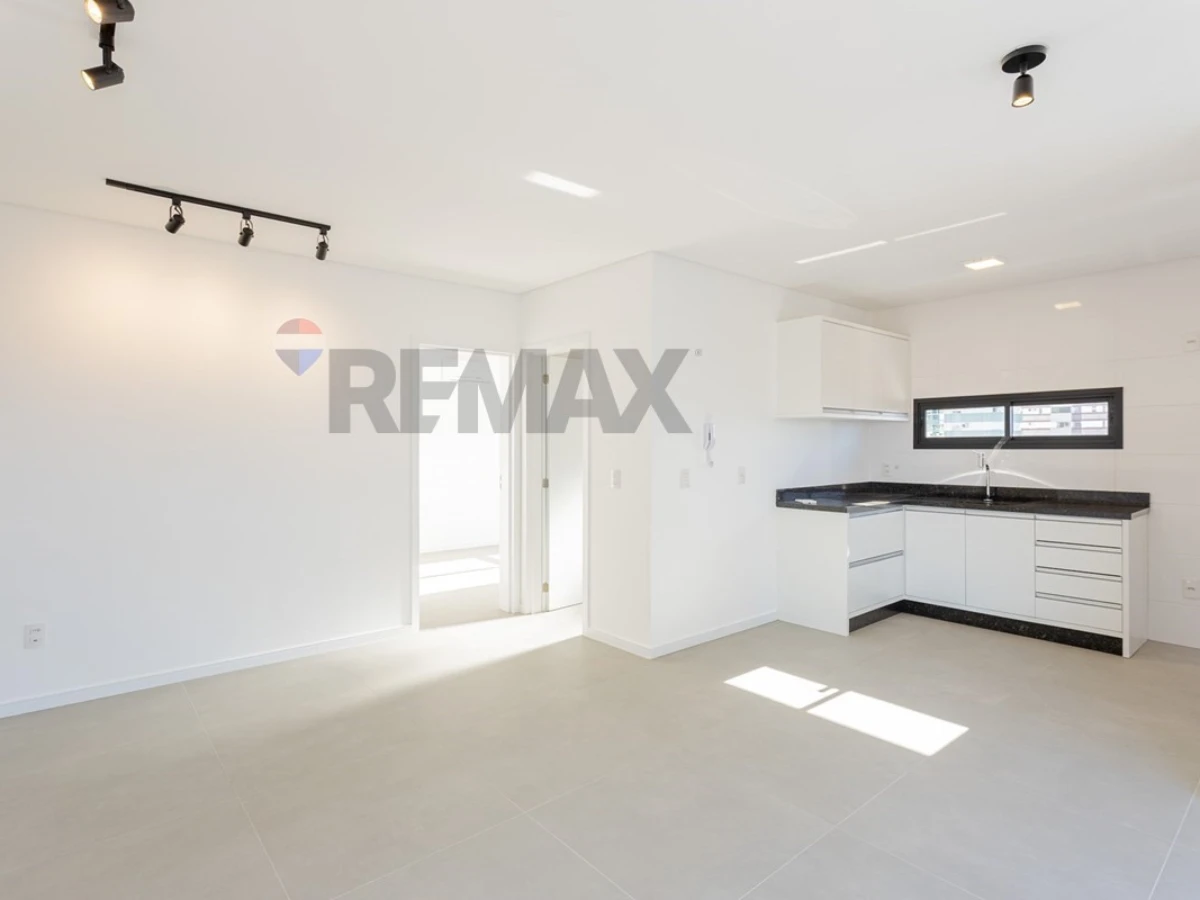 Апартаменты 1 спальня, 55 м², продажа — Trindade, Florianópolis