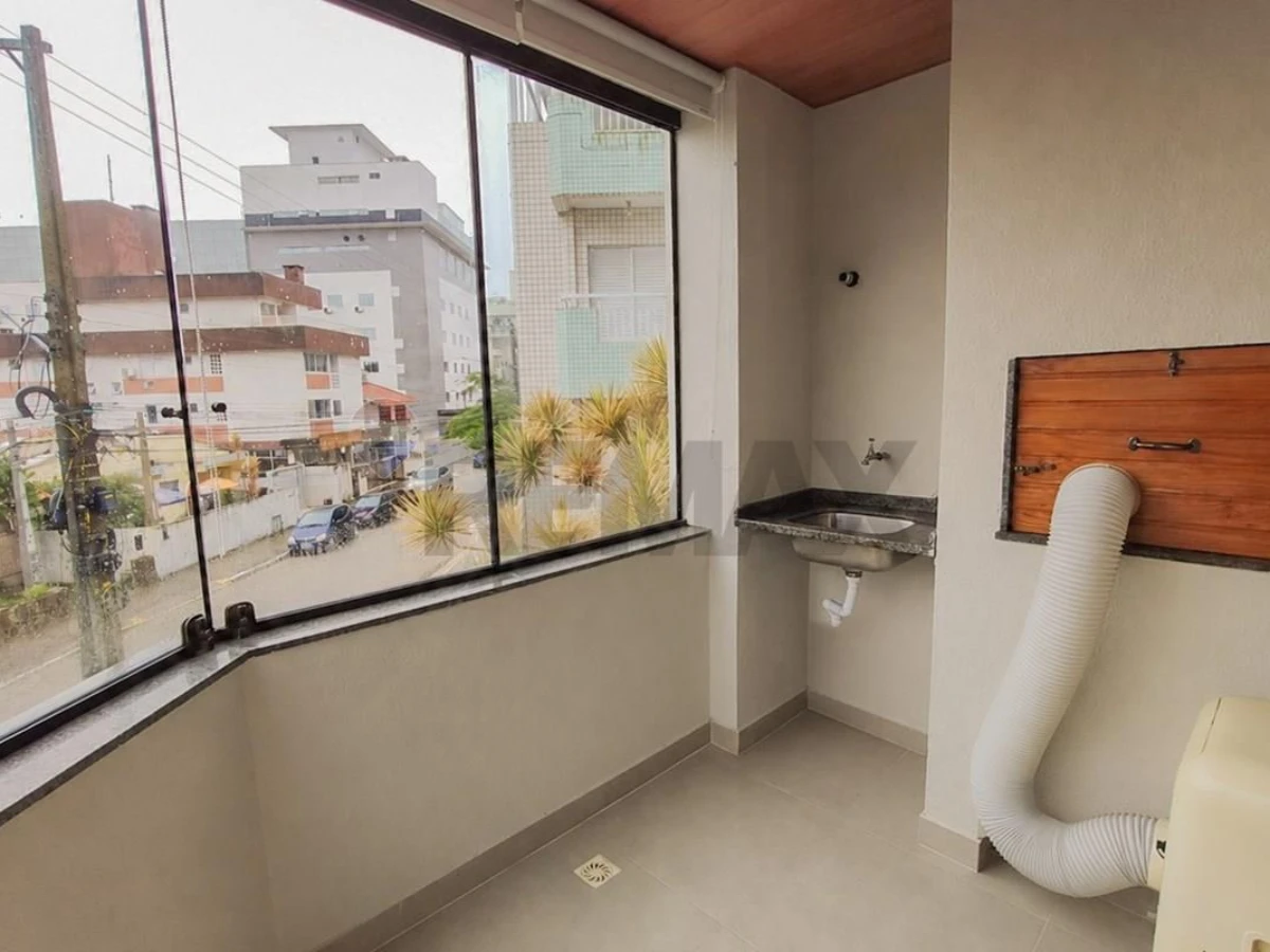 Апартаменты 2 спальни с сьютом на продажу в Canasvieiras, Florianópolis