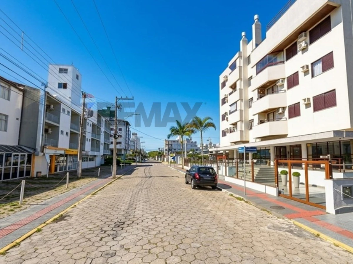 Apartamento 2 Dormitorios en Venta — Canasvieiras, Florianópolis