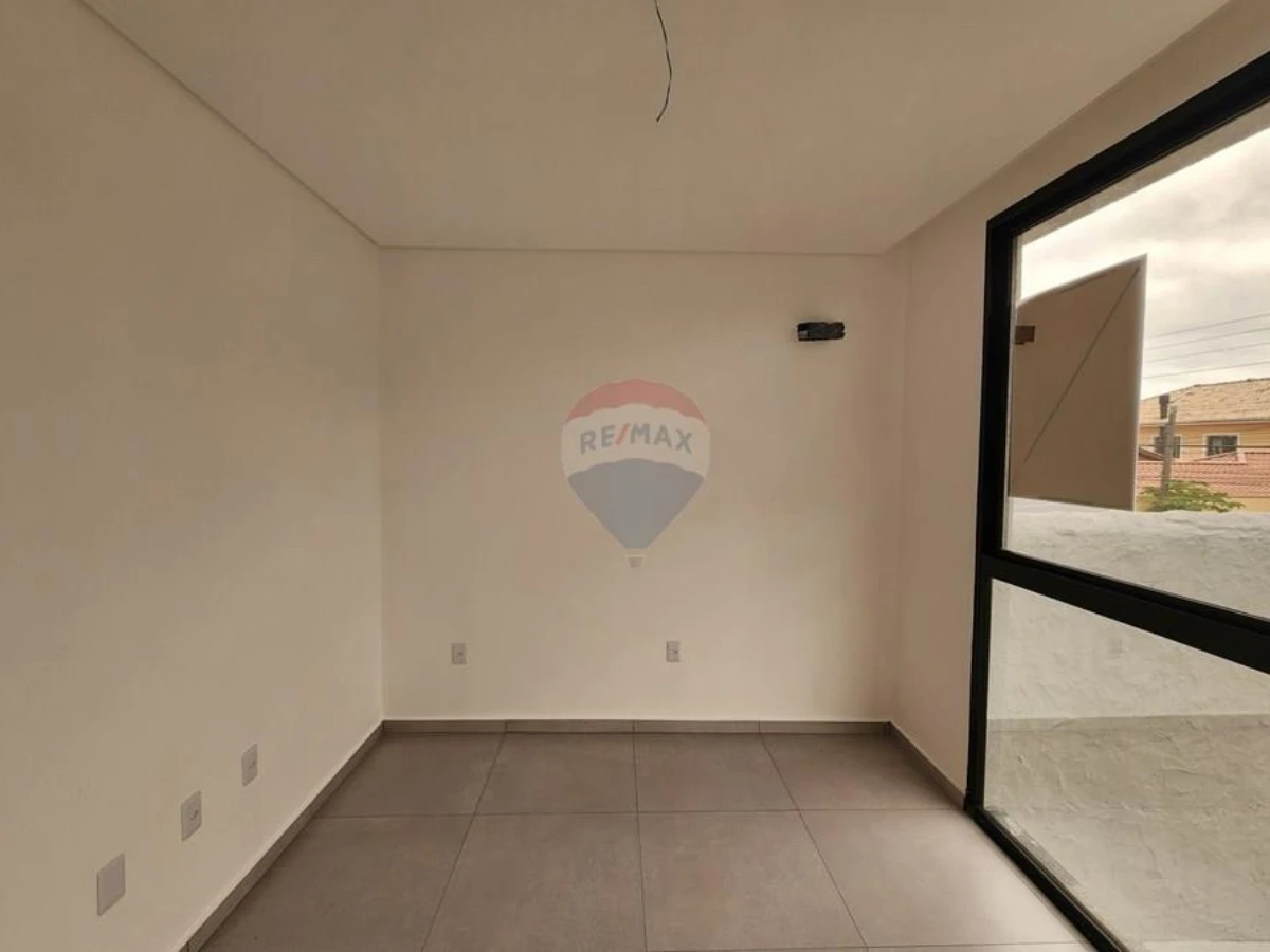 Casa adosada con 2 suites en venta en Ingleses, Florianópolis