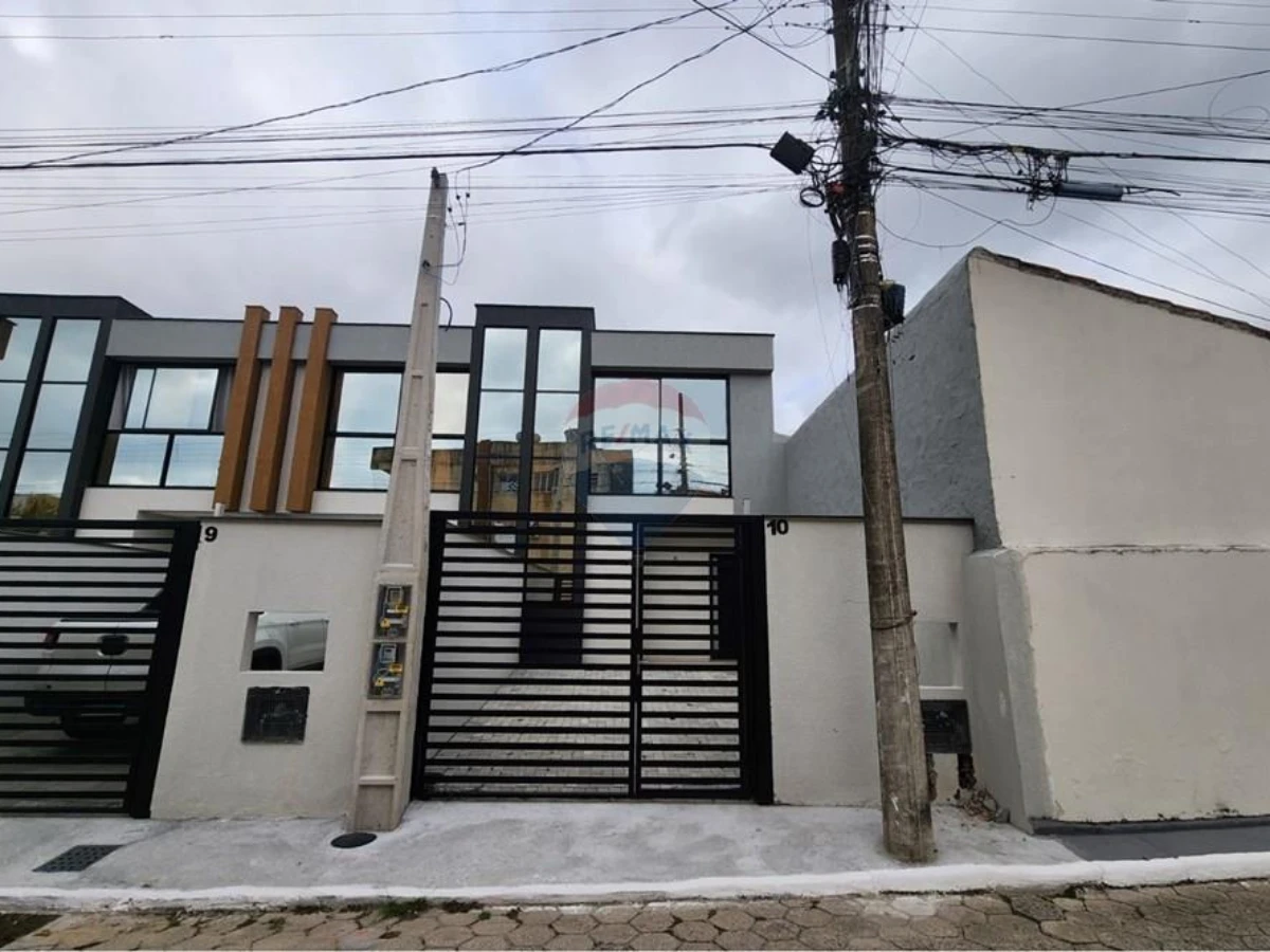 Casa adosada con 2 suites en venta en Ingleses, Florianópolis