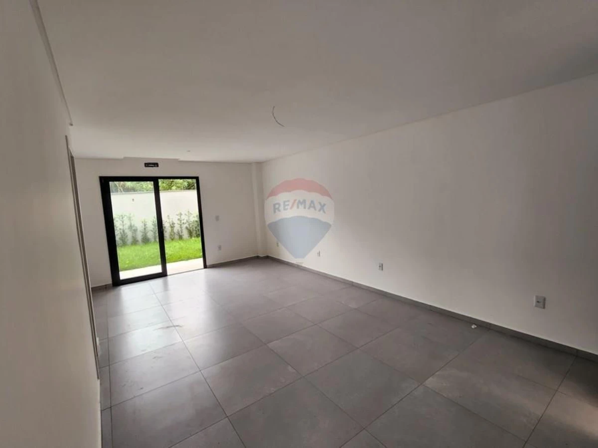 Casa adosada con 2 suites en venta en Ingleses, Florianópolis