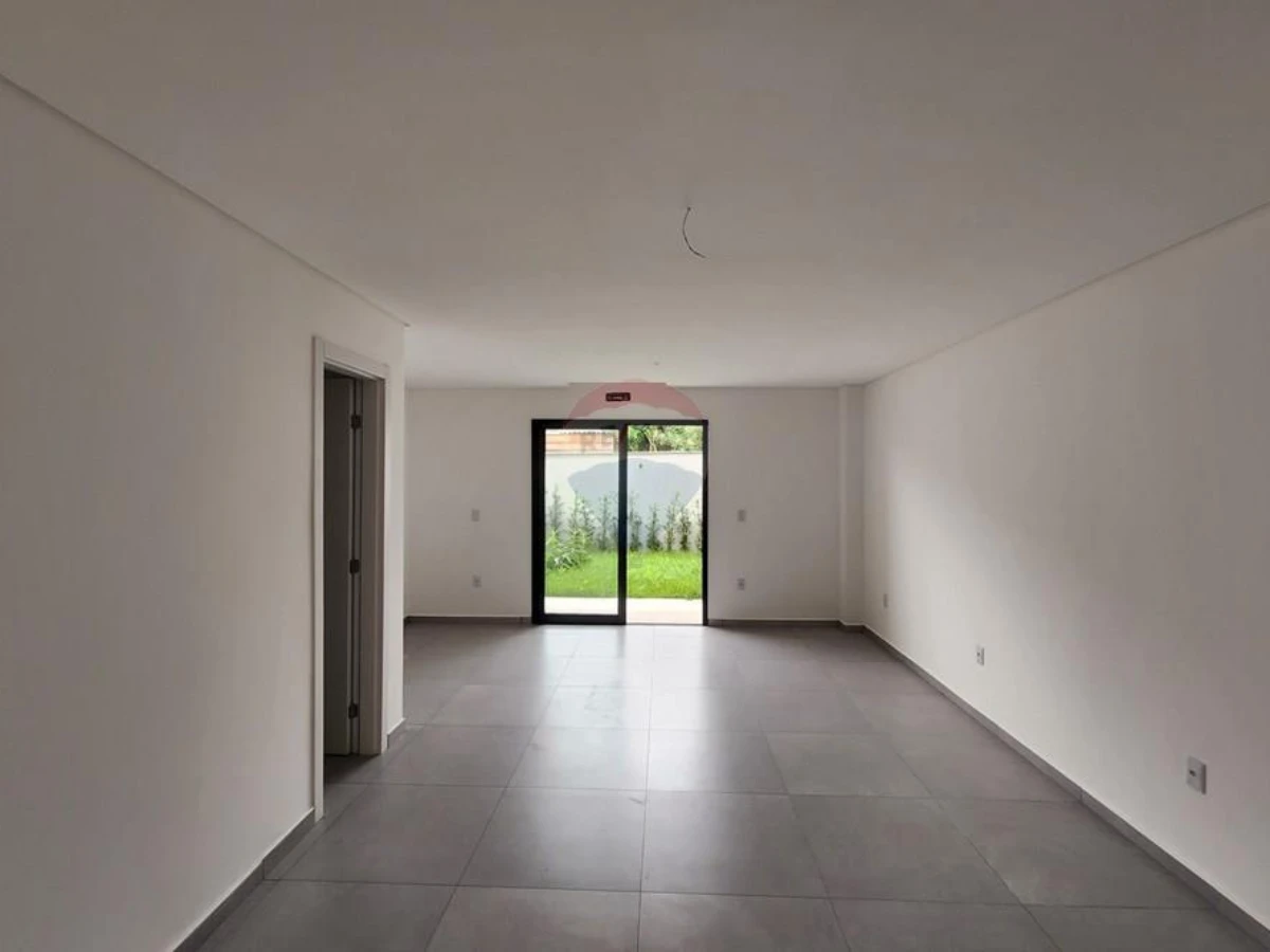 Casa adosada con 2 suites en venta en Ingleses, Florianópolis
