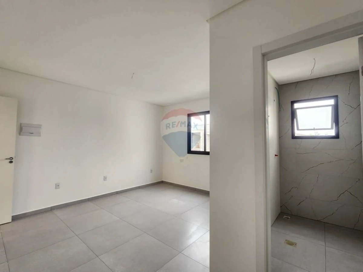 Casa adosada con 2 suites en venta en Ingleses, Florianópolis