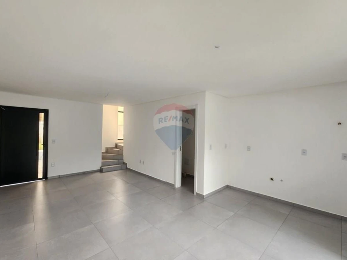 Casa adosada con 2 suites en venta en Ingleses, Florianópolis