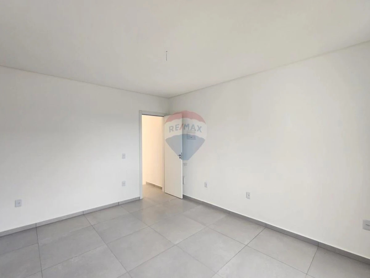 Casa adosada con 2 suites en venta en Ingleses, Florianópolis