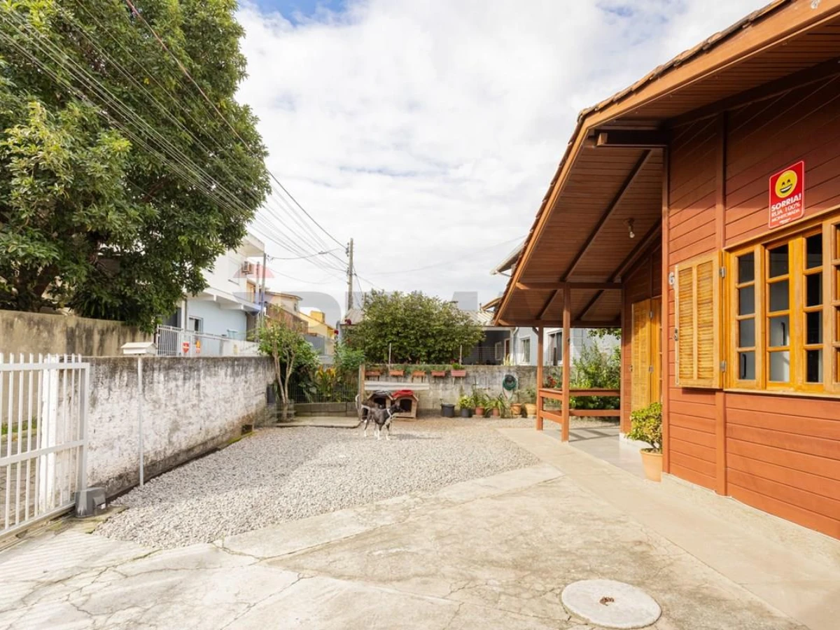 Casa 3 Quartos à Venda em Ingleses, Florianópolis — 68 m²